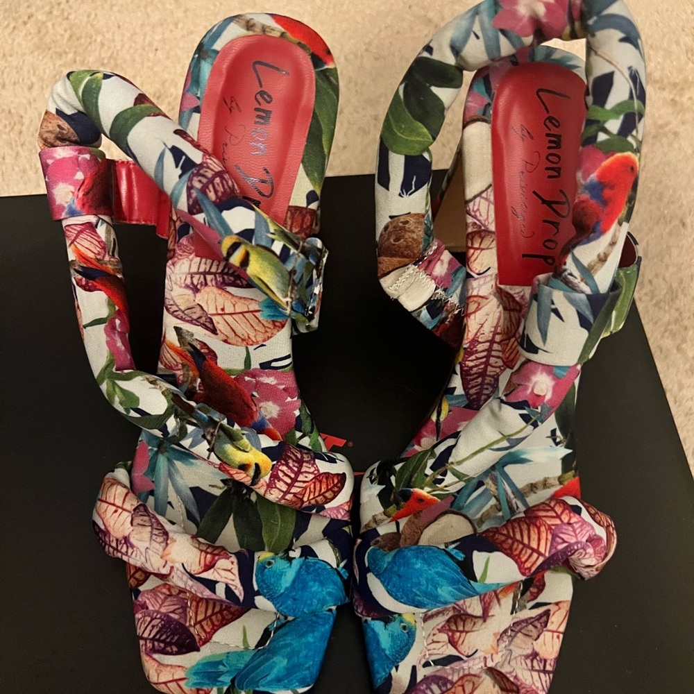 Privileged Multicolor Tropical Heels - Picture 3 of 6